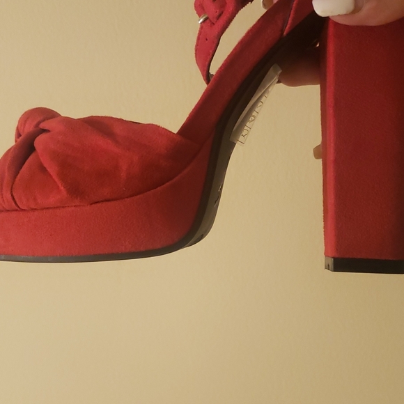 Chunky knot platform heels🔥 - Picture 3 of 5